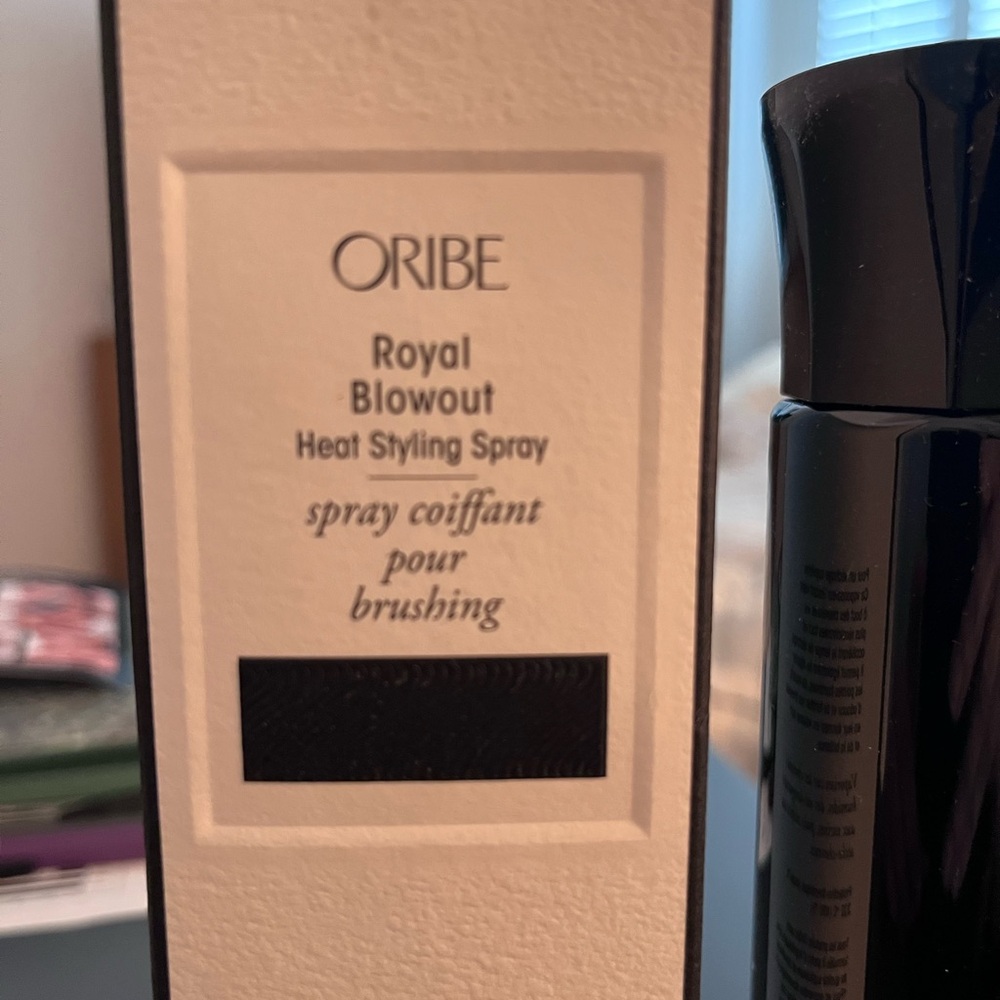 Oribe Royal Blowout Heat Stylin spray 5.9 oz - Picture 2 of 2